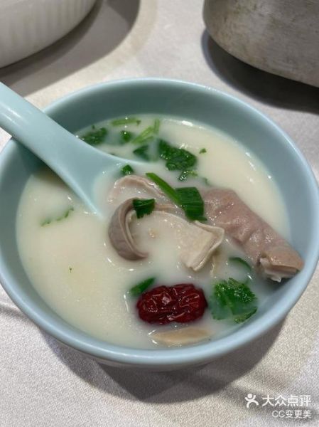 肚肺汤怎么炖才白_肚肺汤去腥技巧