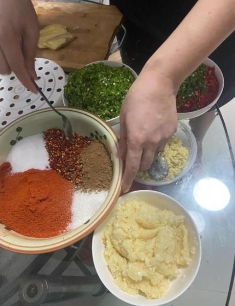 四川正宗油辣子怎么做_油辣子配方比例