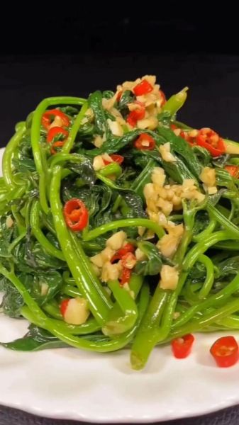 凉拌红薯叶怎么做_红薯叶焯水几分钟才脆