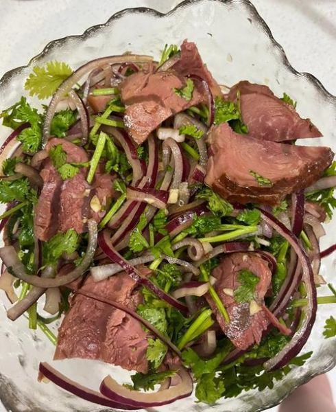 香菜拌牛肉怎么做_香菜拌牛肉用什么部位