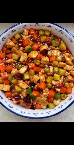 宫保鸡丁怎么做_家常宫保鸡丁做法