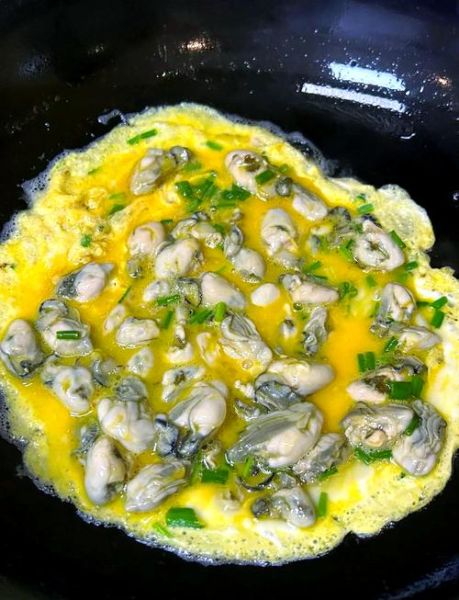 牡蛎煎蛋怎么做_牡蛎煎蛋需要焯水吗