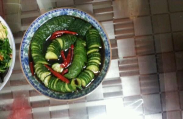 蛇皮黄瓜怎么切_蛇皮黄瓜的家常做法