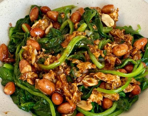 陈醋菠菜花生米怎么做_凉拌陈醋菠菜花生米窍门