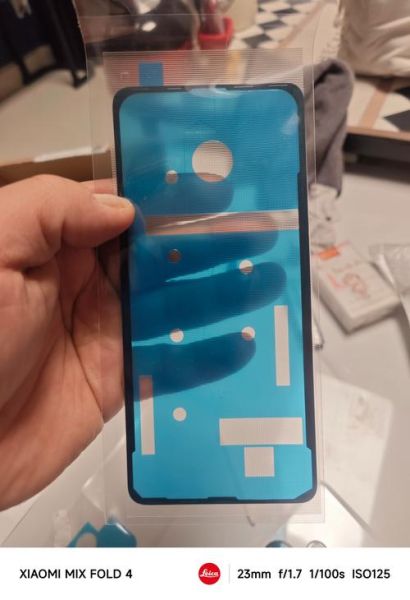 手机后盖开胶了怎么办_手机后盖开胶维修多少钱