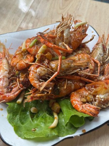 油爆虾怎么做_油爆虾用哪种虾最好