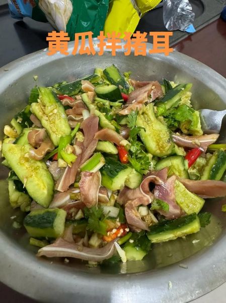 猪耳朵拌黄瓜怎么做_正宗做法步骤