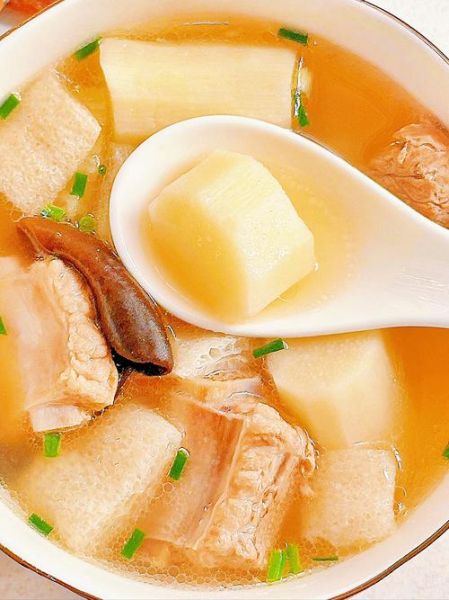 竹荪排骨汤怎么炖好喝_竹荪排骨汤的做法步骤