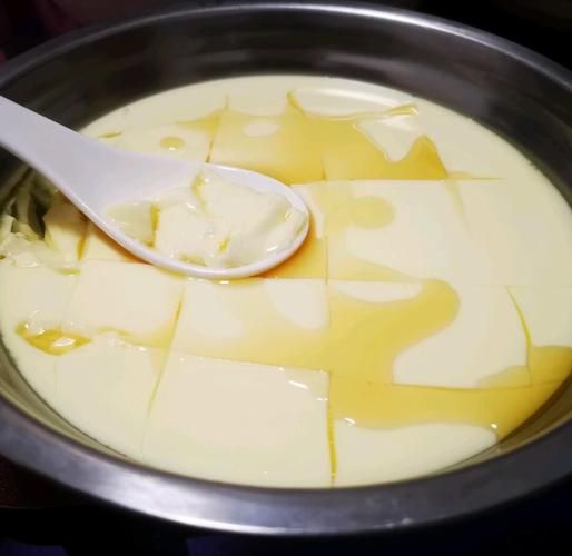 牛奶鸡蛋羹怎么做_牛奶鸡蛋羹蒸多久