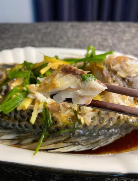 清蒸罗非鱼怎么做_清蒸罗非鱼蒸几分钟