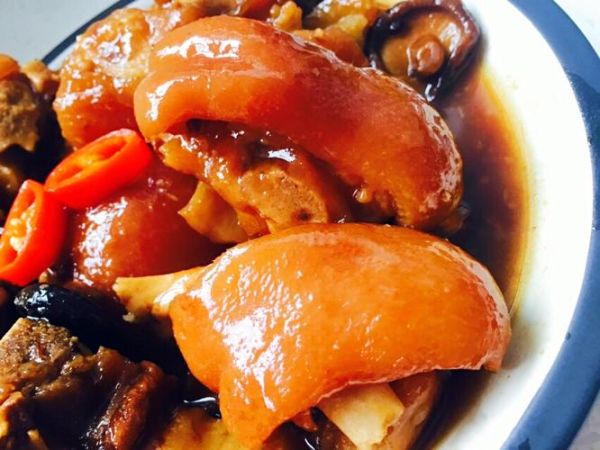 可乐猪脚怎么做_正宗做法窍门