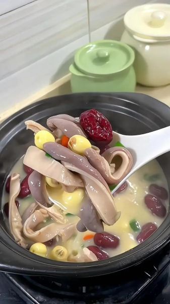 猪肚煲汤的做法大全_猪肚汤怎么炖不腥