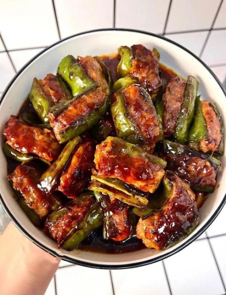 青椒馅饺子怎么做_青椒饺子馅怎么调才好吃