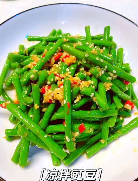 豇豆怎么炒好吃_豇豆焯水几分钟才绿