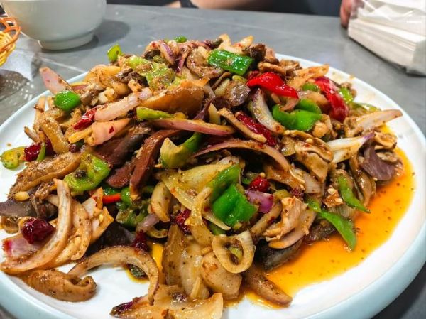 炒羊杂的家常做法_羊杂怎么炒才没有膻味