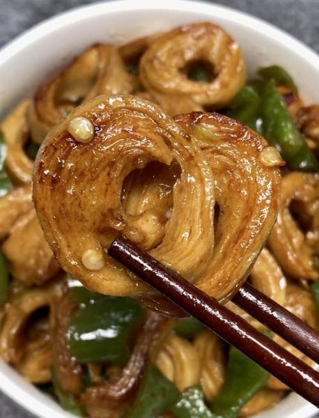 青椒炒面筋怎么炒才好吃_青椒炒面筋家常做法