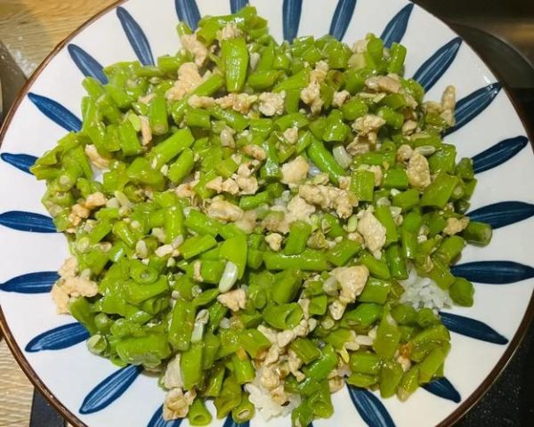 肉末豇豆怎么做_肉末豇豆要焯水吗