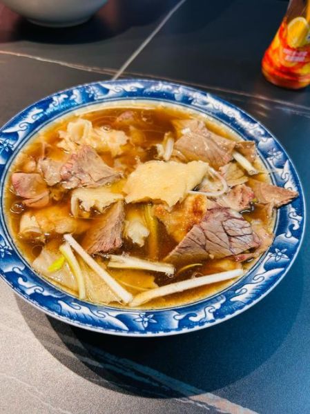 牛肉罩饼怎么做_牛肉罩饼的家常做法