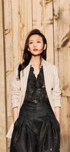 举手投足是什么意思_举手投足如何优雅得体