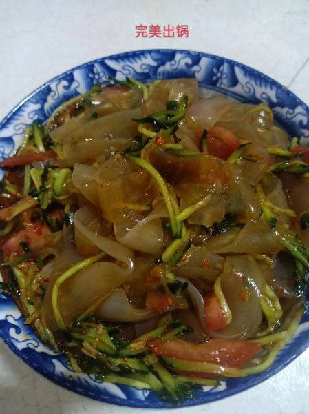 红薯粉皮怎么做_红薯粉皮的做法视频