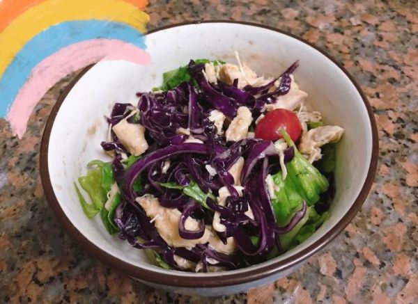 紫甘蓝沙拉怎么做_紫甘蓝沙拉减肥吗