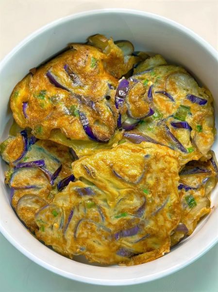 茄子鸡蛋怎么炒好吃_家常茄子鸡蛋做法