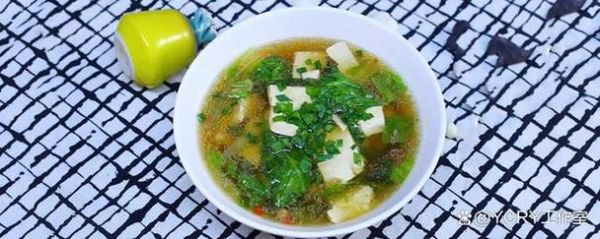 小白菜汤怎么做好吃_小白菜汤需要焯水吗