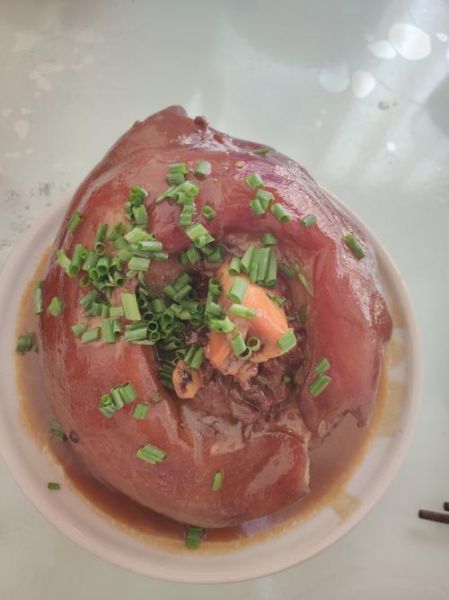 猪肘子怎么做好吃_猪肘子做法视频教程