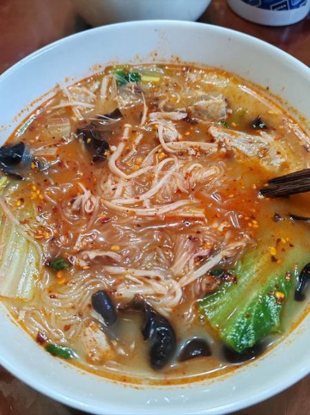 粉丝汤的家常做法_粉丝汤怎么做好吃又简单