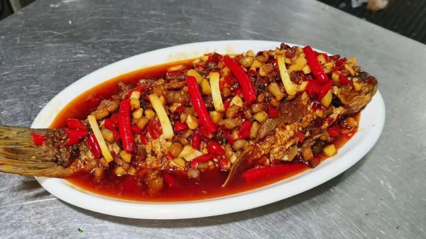 香辣鲤鱼怎么做_香辣鲤鱼的家常做法