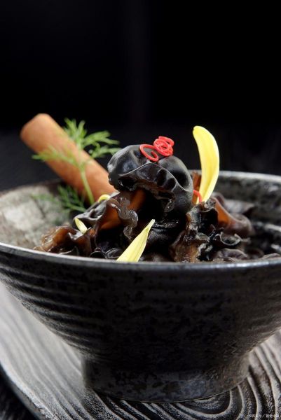 白木耳怎么泡发最好_白木耳的吃法做法大全