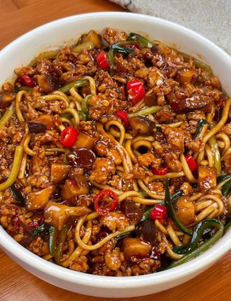 杂酱怎么做_杂酱面配料有哪些