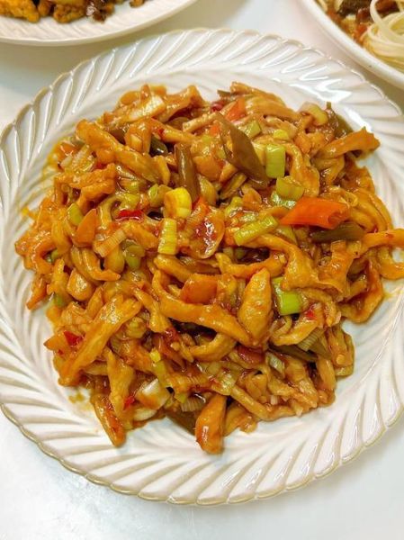 鱼香肉丝家常做法_鱼香肉丝怎么炒才嫩