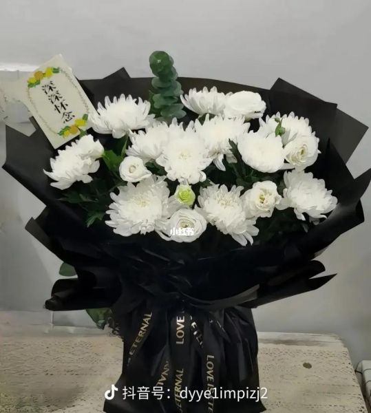 父亲去世怎么安慰_父亲去世送什么花