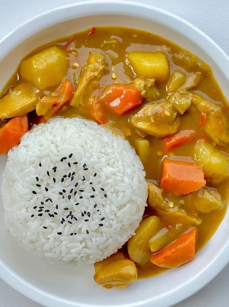 咖喱米饭怎么做_咖喱米饭家常做法