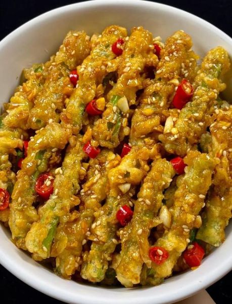 炸豆角怎么做_炸豆角需要焯水吗