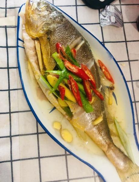 黄花鱼怎么做好吃_清蒸黄花鱼的做法