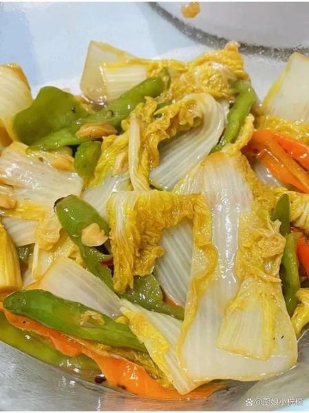 炒娃娃菜怎么炒好吃_娃娃菜炒几分钟才脆嫩