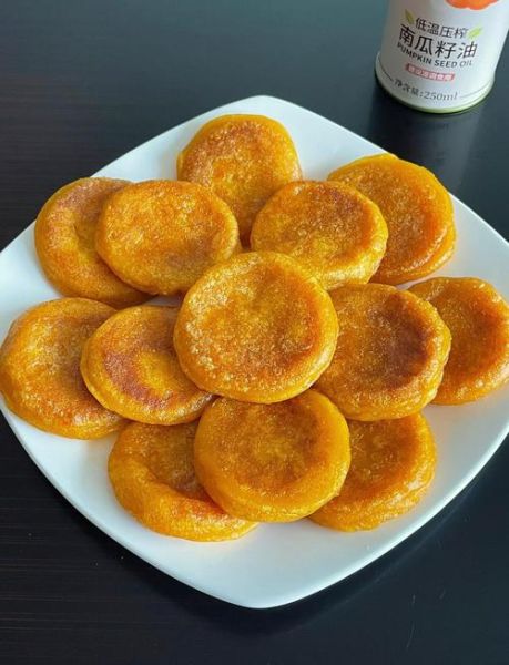 南瓜饼的家常做法_南瓜饼怎么做好吃又简单