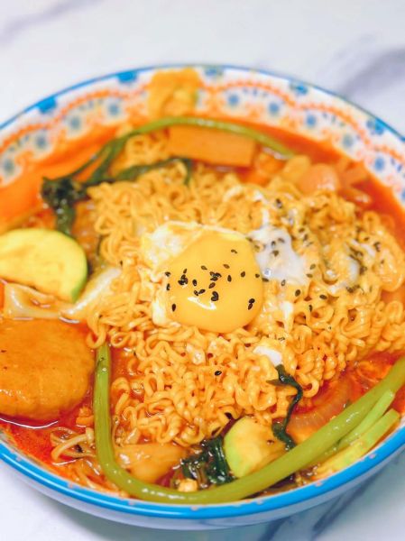 部队火锅怎么做_部队火锅需要什么食材