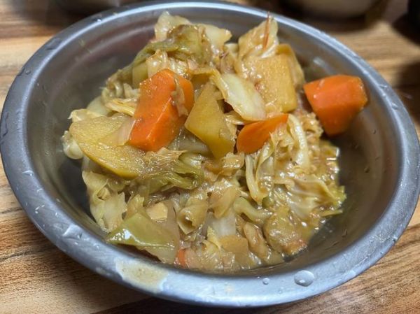 东北乱炖怎么做才正宗_东北乱炖的家常做法