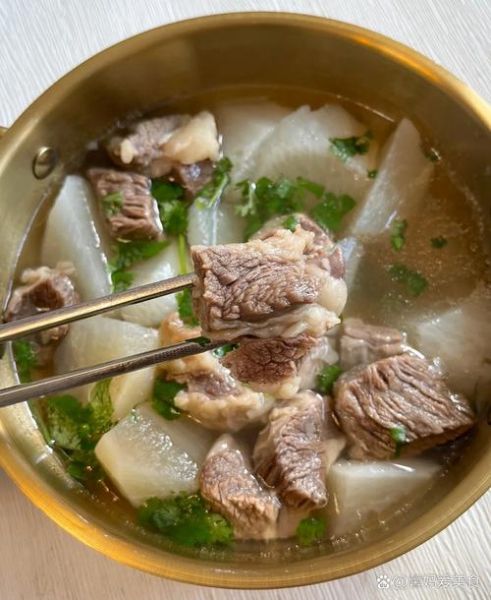 清炖牛腩怎么做_牛腩炖多久才软烂