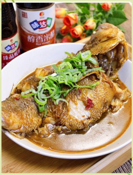 清炖鲈鱼怎么做好吃_清炖鲈鱼的家常做法