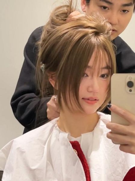 瓜子脸适合什么发型_方脸怎么化妆显小