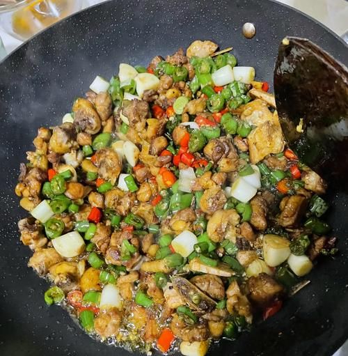 三黄鸡怎么做好吃_家常三黄鸡做法步骤