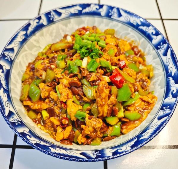 东北鸡蛋酱怎么做_鸡蛋酱需要哪些材料