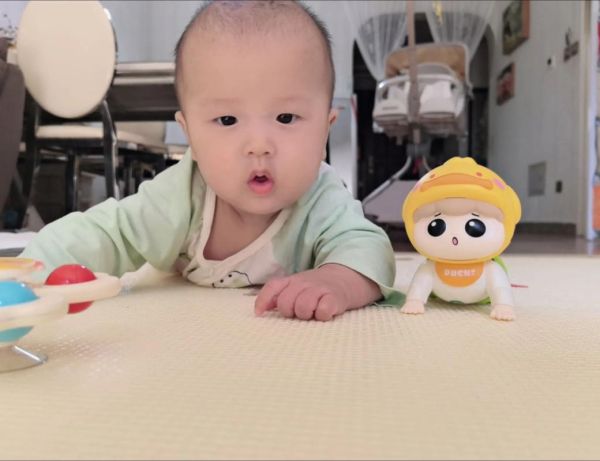 孩子脸蛋像什么_怎么形容更生动