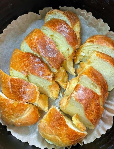 空气炸锅面包怎么做_空气炸锅做面包需要多久