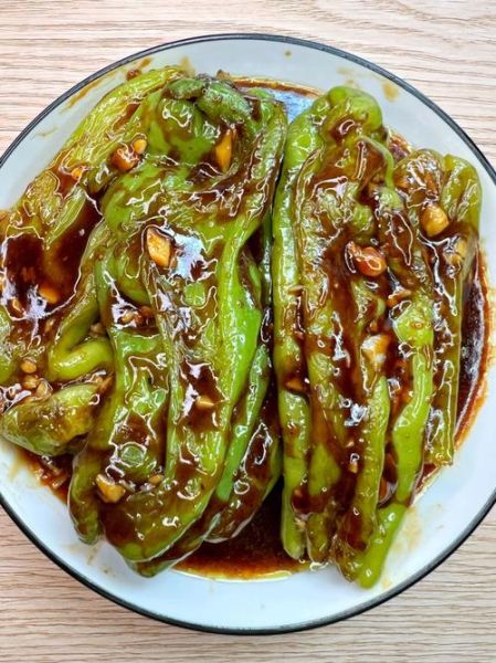 虎皮辣椒怎么做_虎皮辣椒不辣的做法