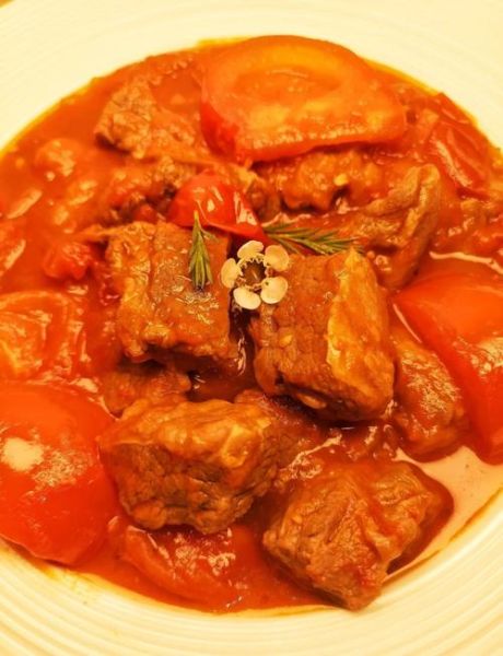 番茄炖牛肉的家常做法_怎么炖才软烂入味